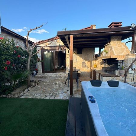 Studio Eleni - Oasis Holiday Houses Kokkinos Pirgos Buitenkant foto