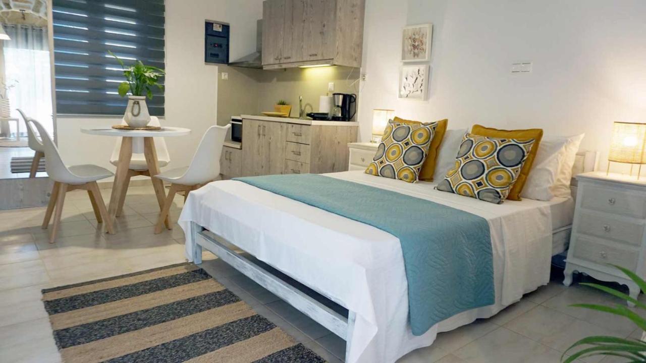 Studio Eleni - Oasis Holiday Houses Kokkinos Pirgos Buitenkant foto