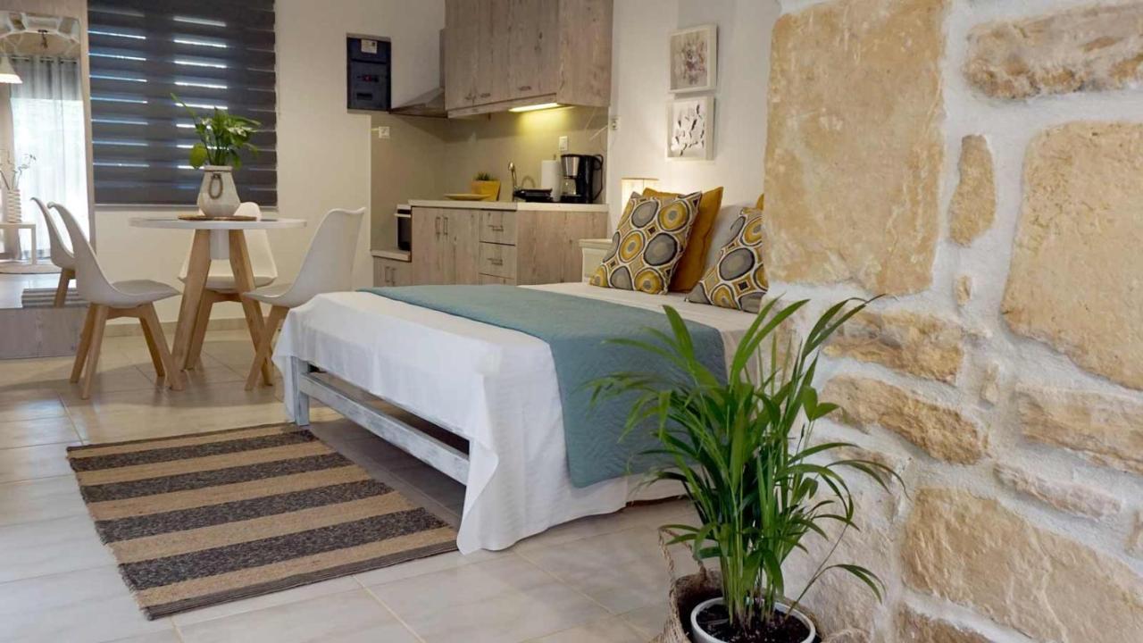 Studio Eleni - Oasis Holiday Houses Kokkinos Pirgos Buitenkant foto
